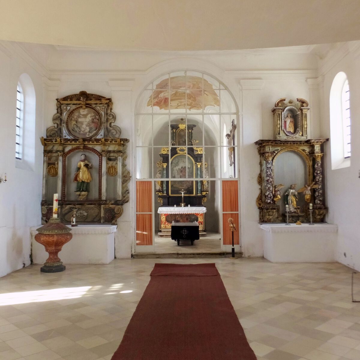 38 Kirchenschiff