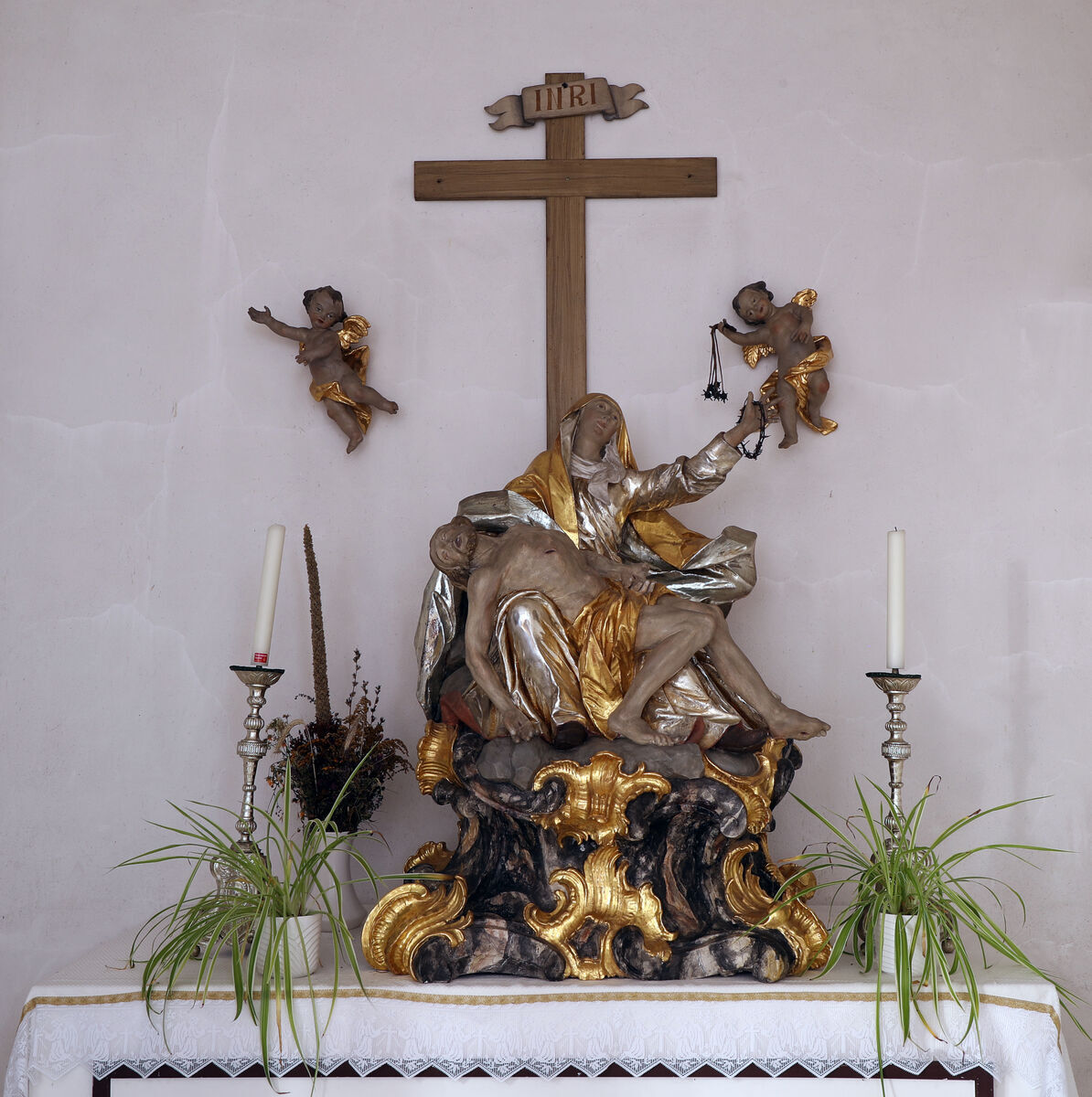Nebenaltar1 1